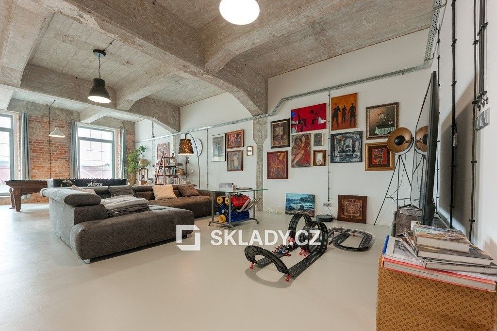 Sklad · 38 000 m² · Hrušovany u Brna - 4