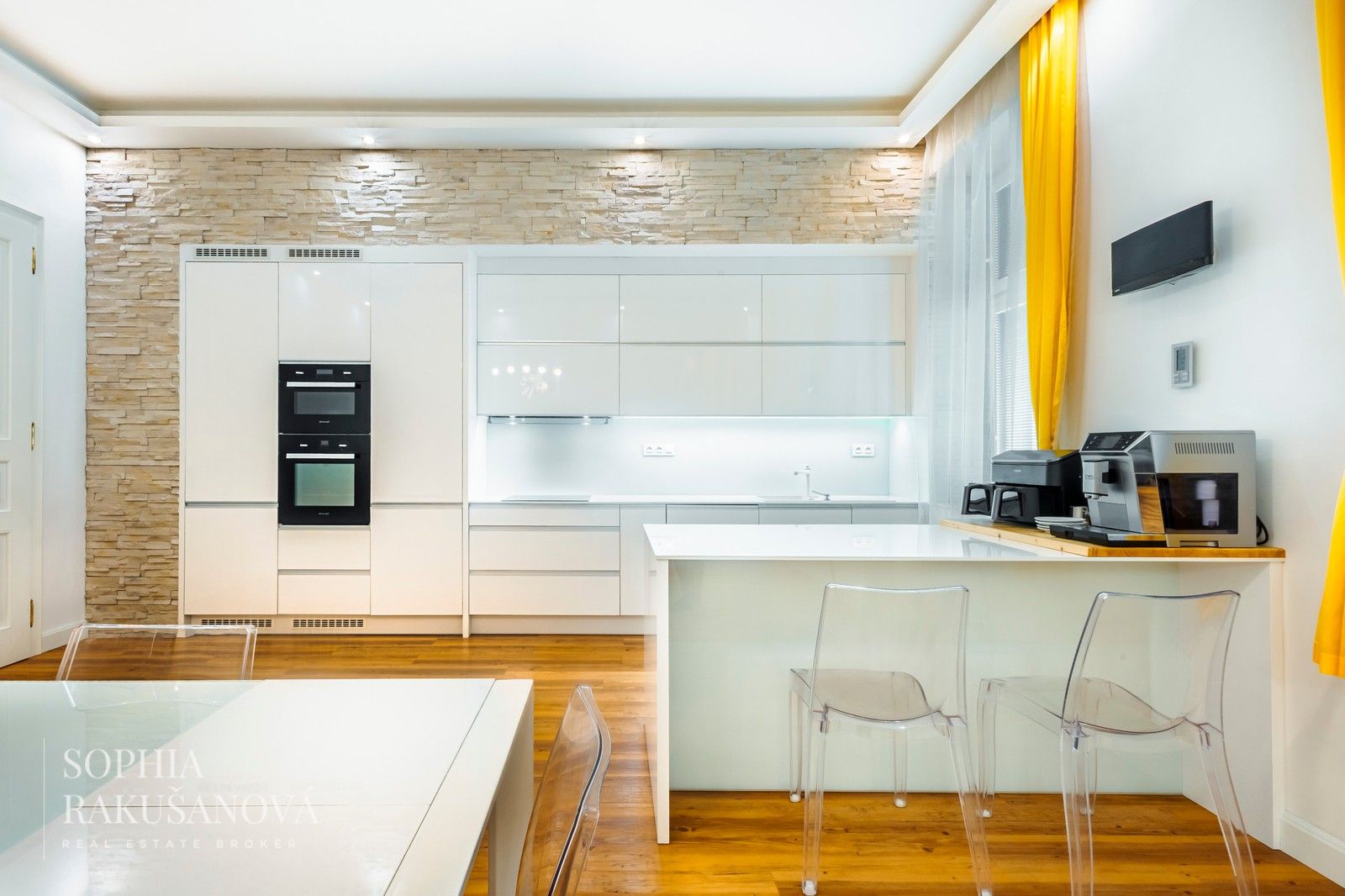 Prodej byt 5+kk - Nešverova, Olomouc, 175 m² - 5