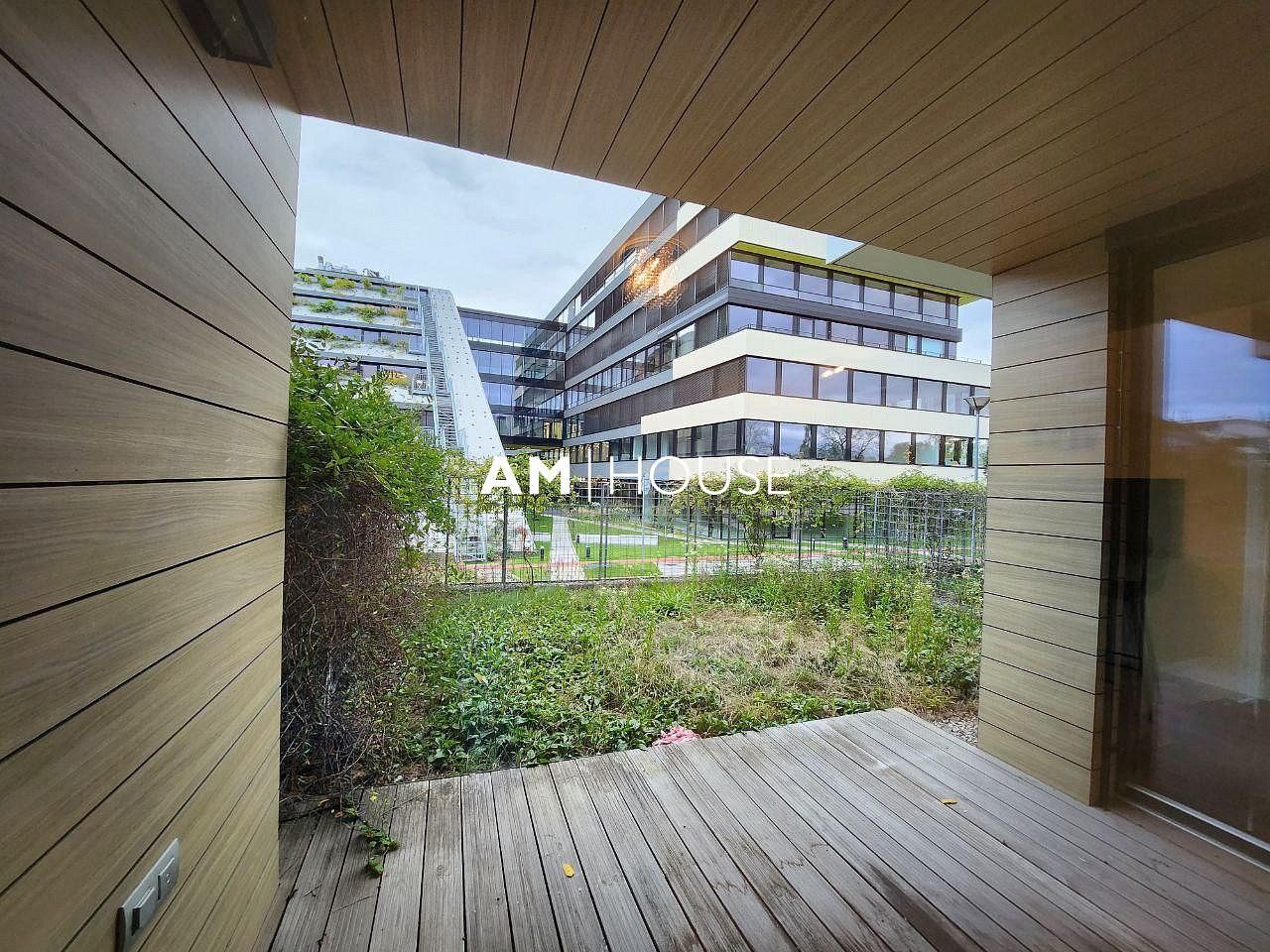 Byt 2+kk · 69 m² · Praha - Libeň, okres Praha 8, Hlavní město Praha - 3