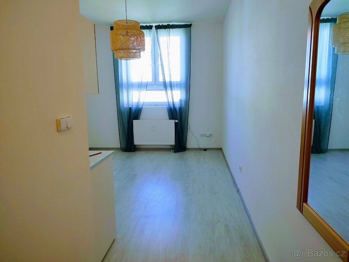 Pronájem byt - Janovice nad Úhlavou, 340 21