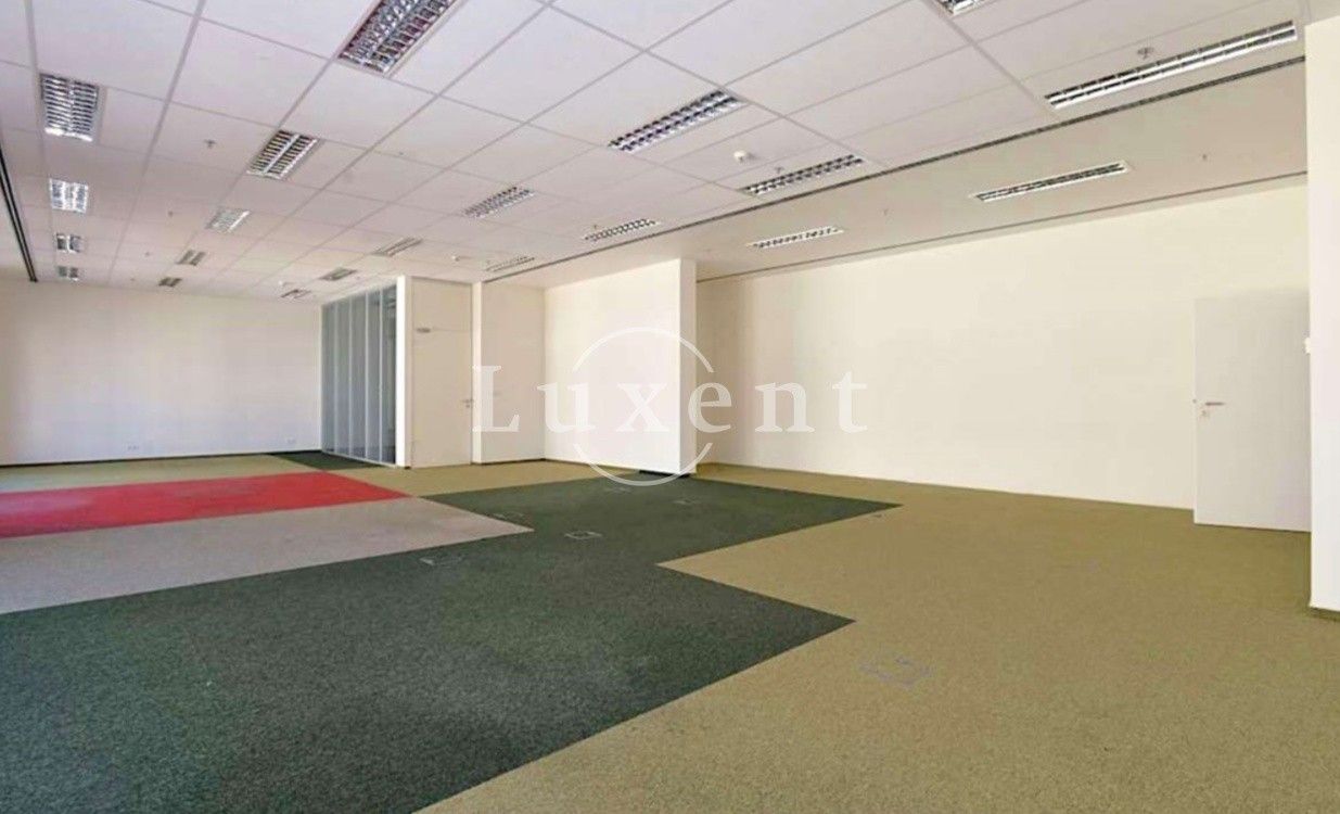 Kancelář · 241 m² · U průhonu, Praha Holešovice - 3
