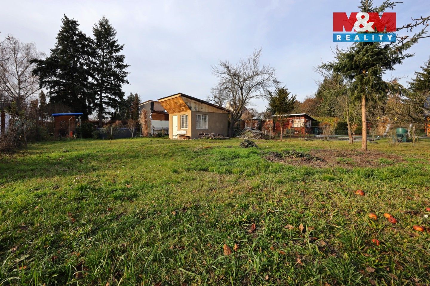 Prodej chata - Holcova, Pardubice, 14 m²