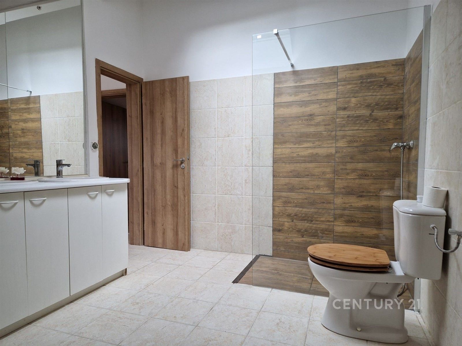 Pronájem byt 3+kk - U památníku, Brno, 93 m²