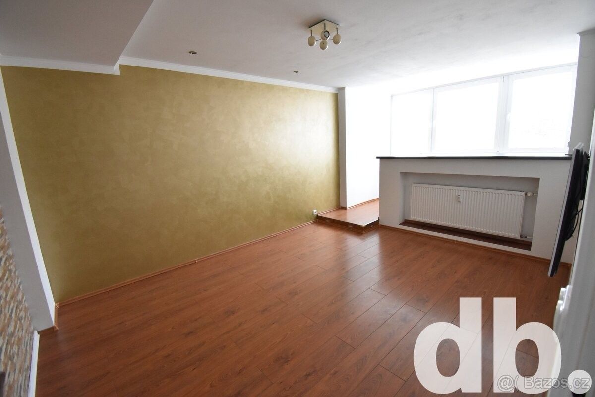 Byty, Karlovy Vary, 360 17