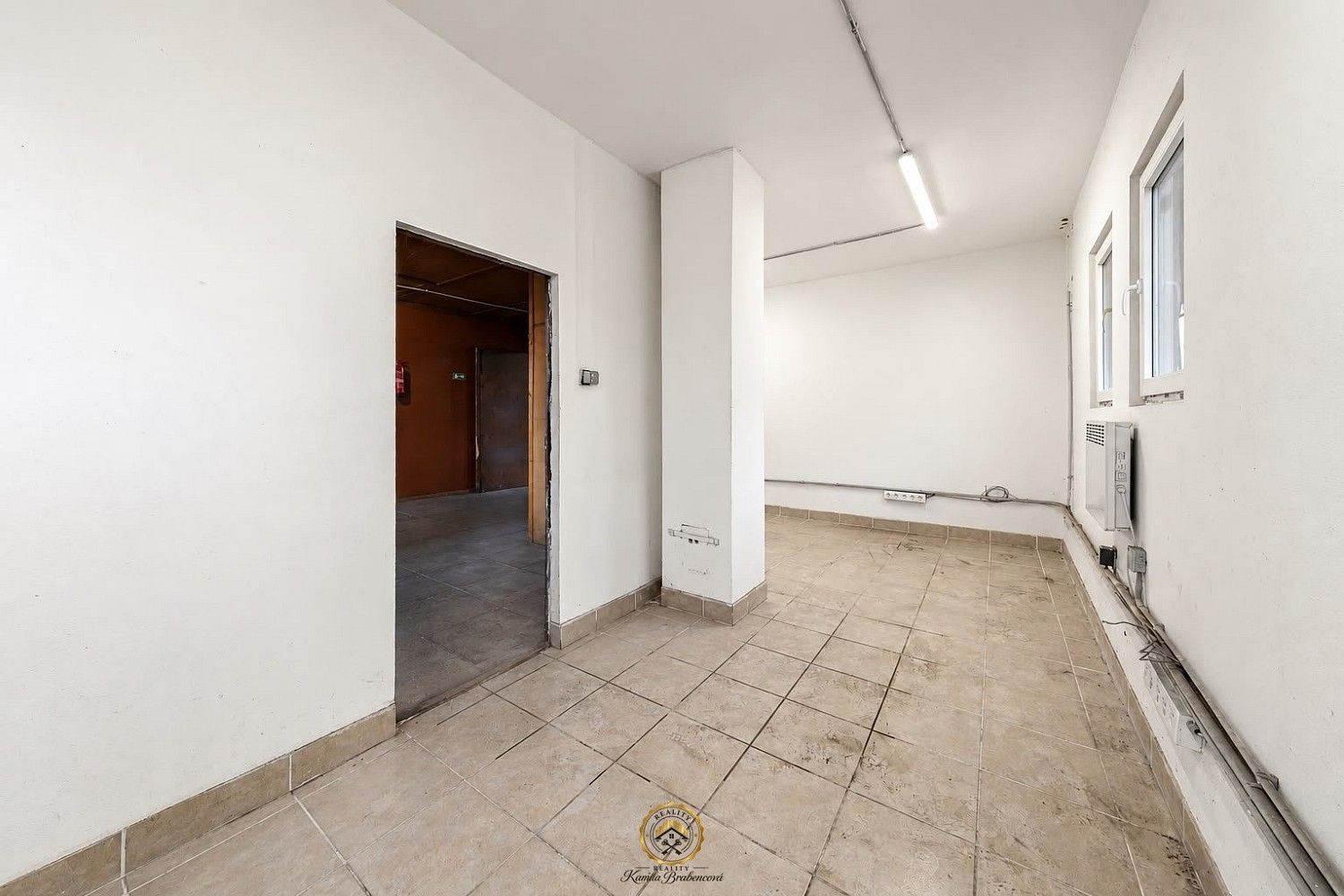 Sklad · 472 m² · Chrášťany, okres Praha-západ - 3