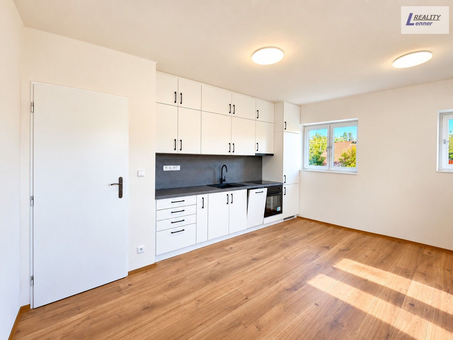 Prodej rodinný dům - Nečín, 500 m² - 5