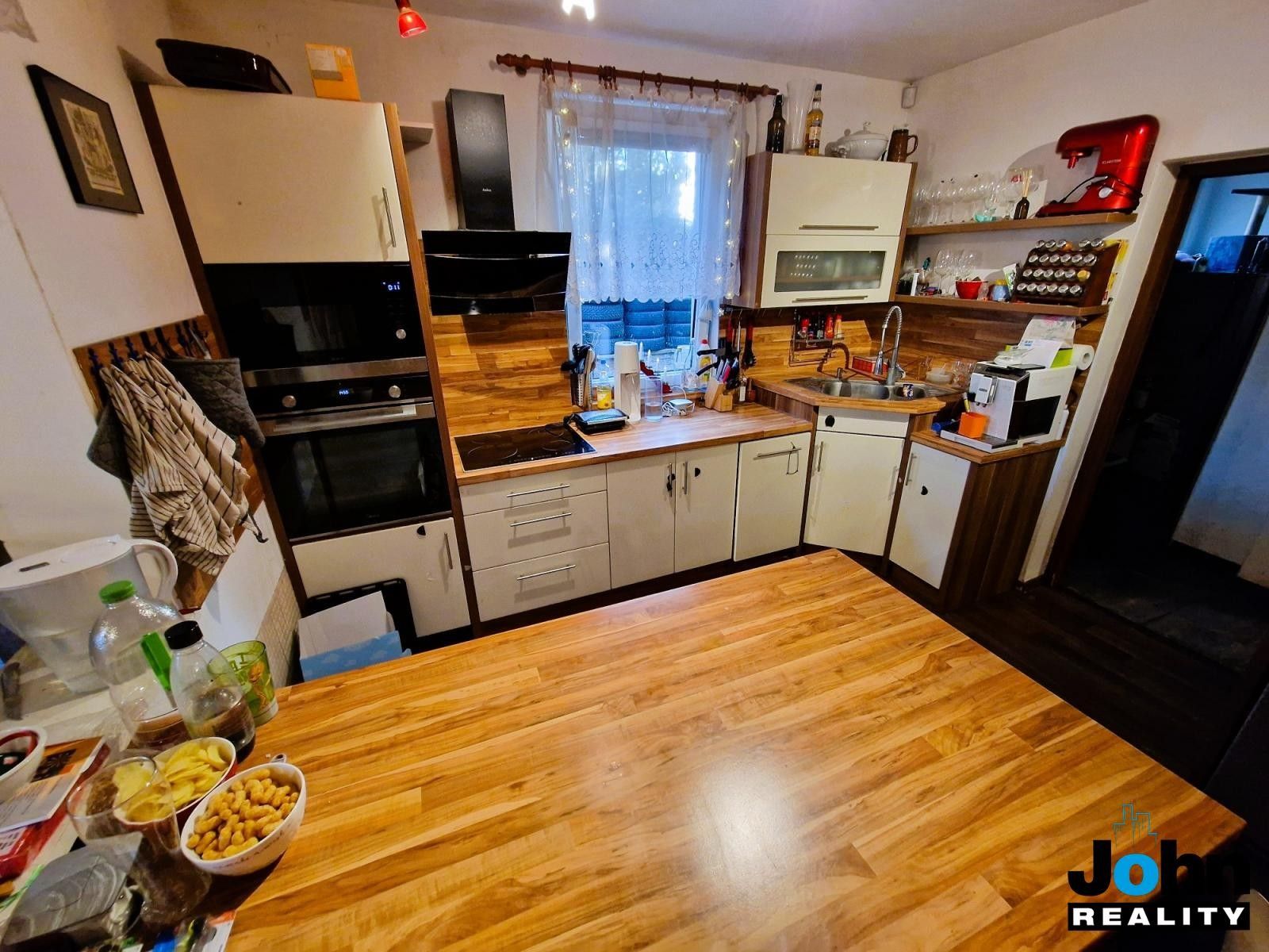 Prodej rodinný dům - Studeněves, 200 m²