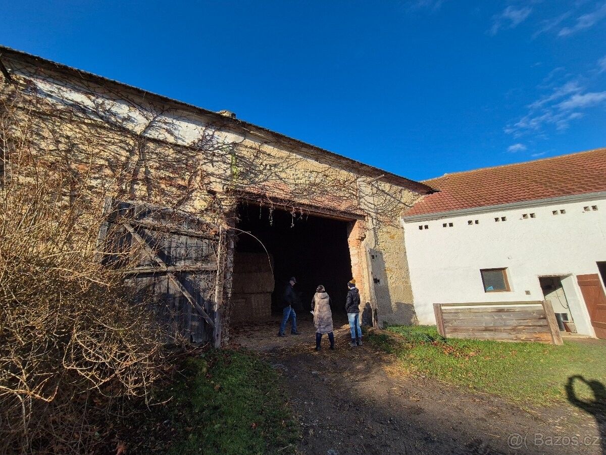 Pronájem zahrada - Straškov-Vodochody, 411 84