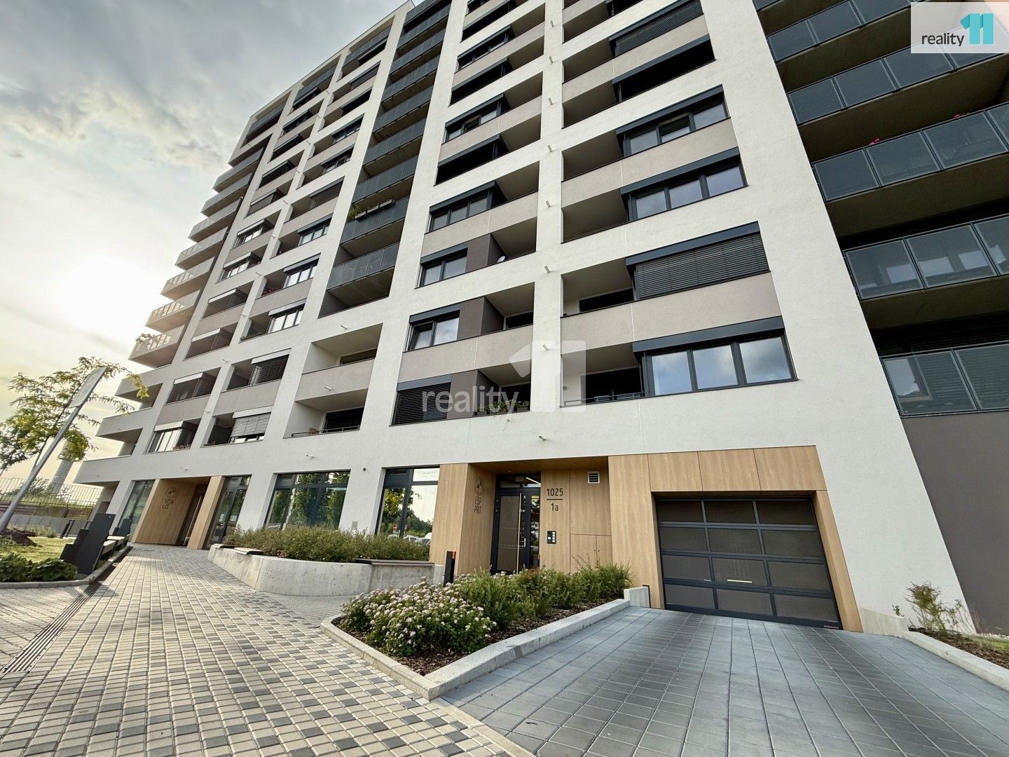 Garáže, Zimova,Praha 12, 13 m²