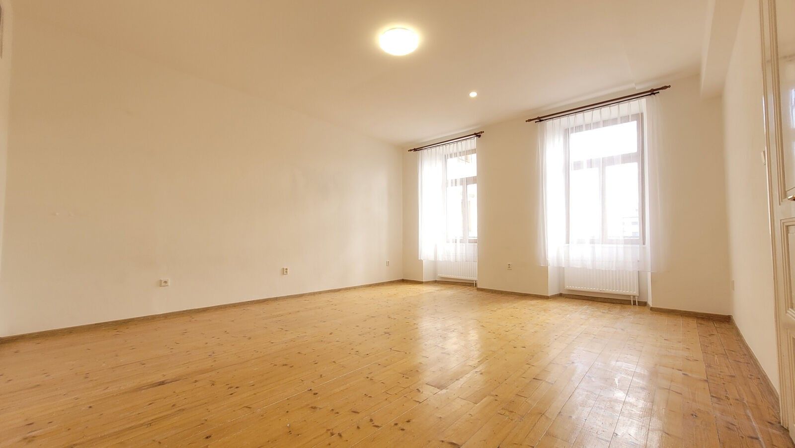 Byt 2+1 · 89 m² · Zámecké nám., Frýdek-Místek Frýdek - 3