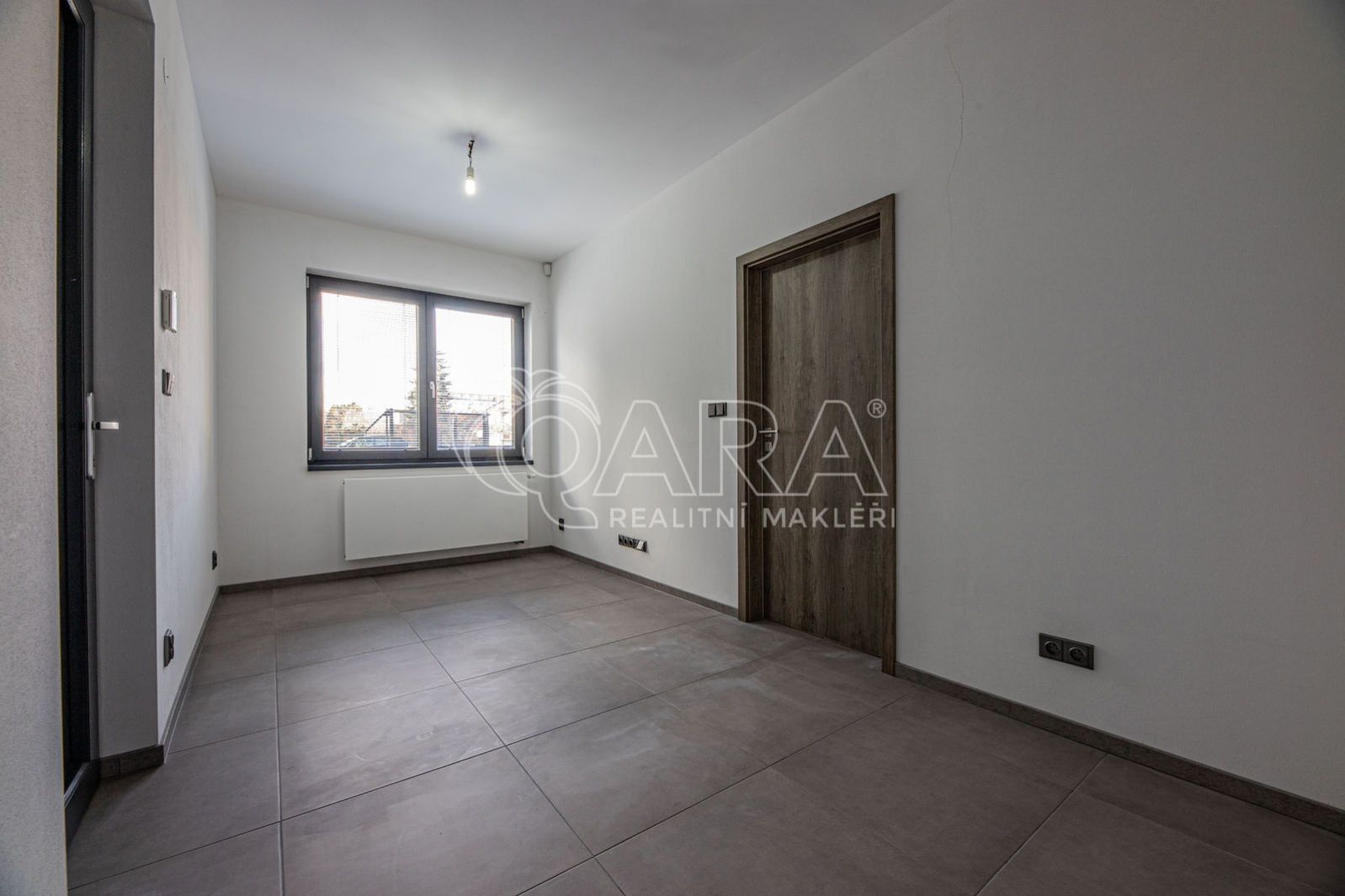Kancelář · 27 m² · Praha - 4