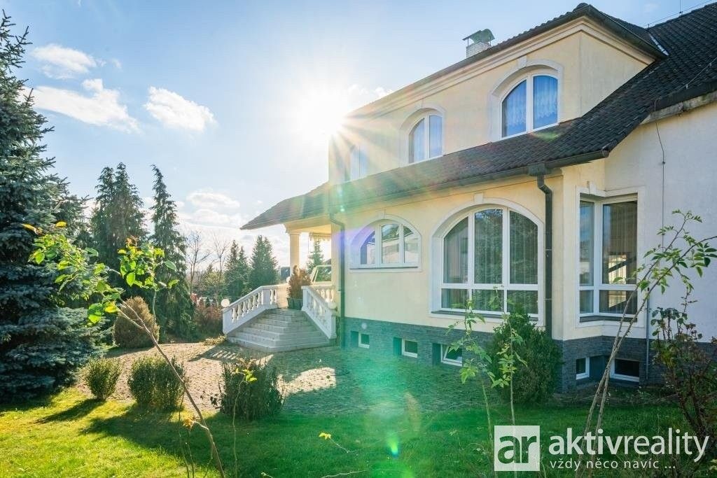 Prodej pozemek pro bydlení - K Hrnčířům, Praha, 2 233 m²