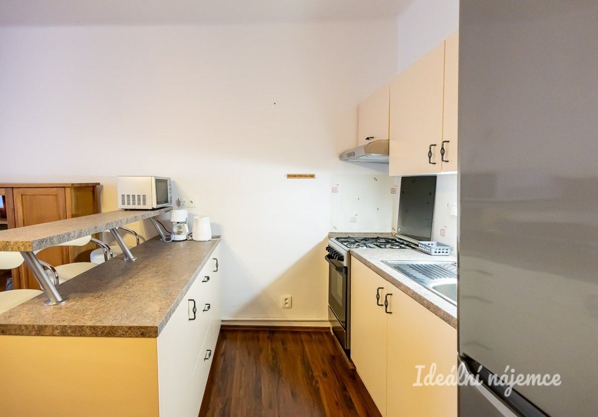 Byt 1+kk · 38 m² · Viklefova, Praha - 3