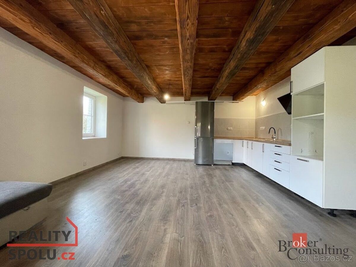 Rodinné domy, Komárov u Hořovic, 267 62