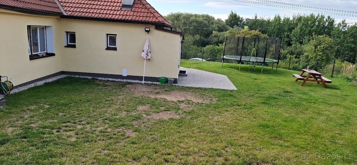 Prodej rodinný dům - Zalužany, 262 84