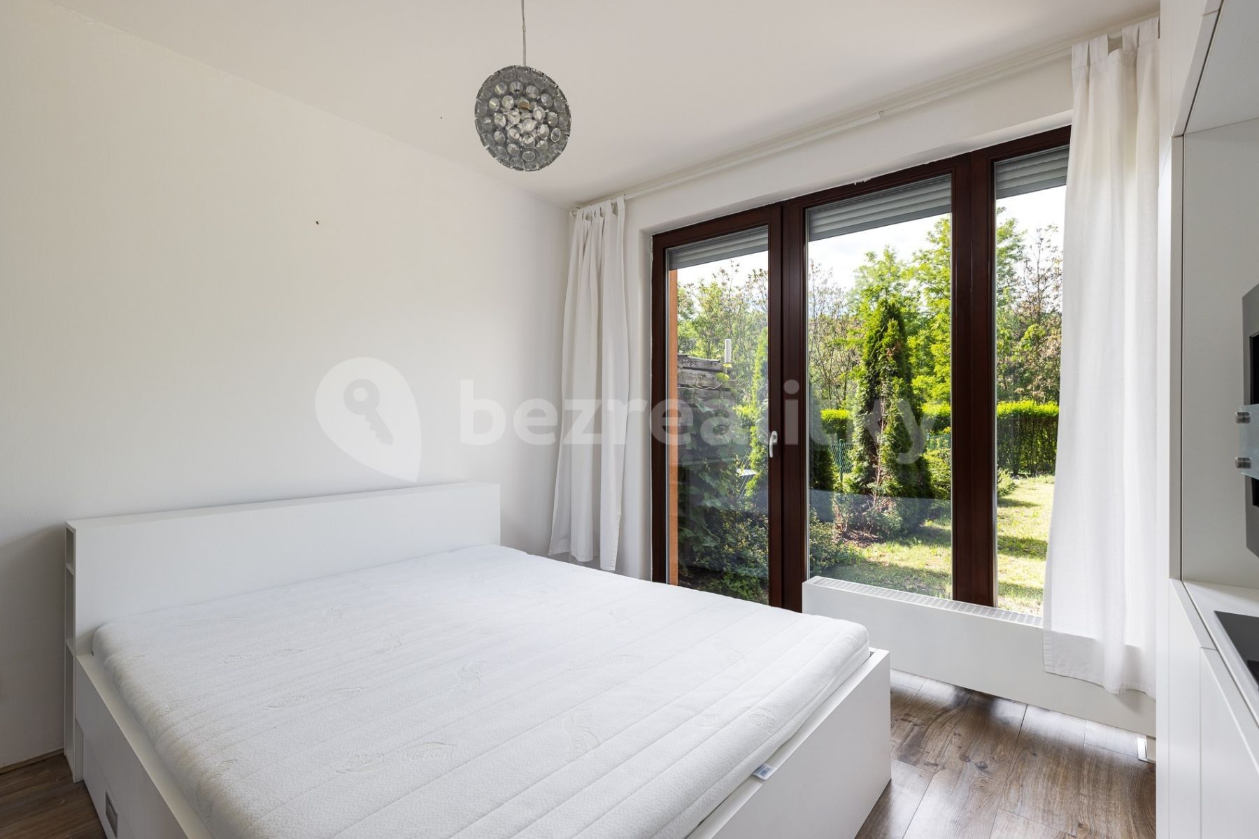 2+kk, Nademlejnská, Praha - Hloubětín, 48 m² - 2