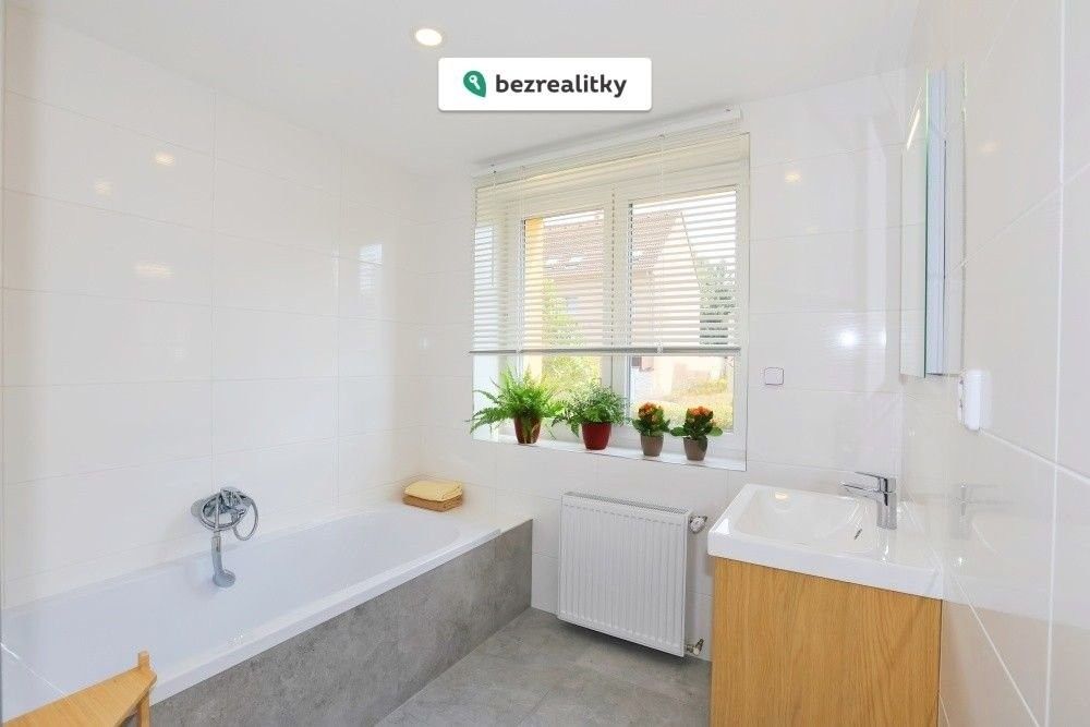 Prodej byt 3+kk - Klánovická, Praha, 64 m²