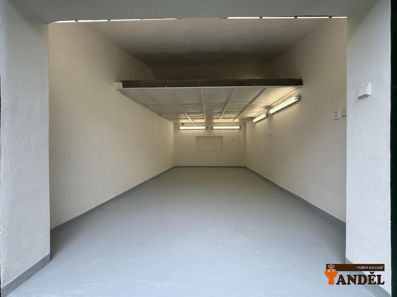 Pronájem garáž - U Stromovky, Havířov, 22 m²