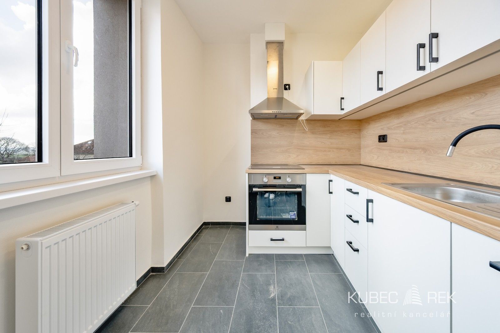 2+1, Jana Vojny 667, Pacov, 50 m² - 2