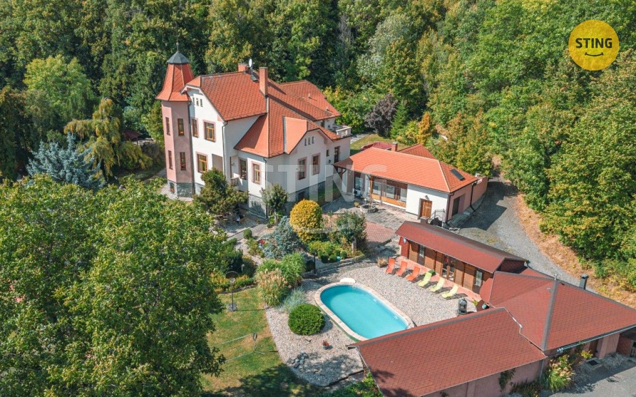 Rodinné domy, Hroubovice, 500 m²