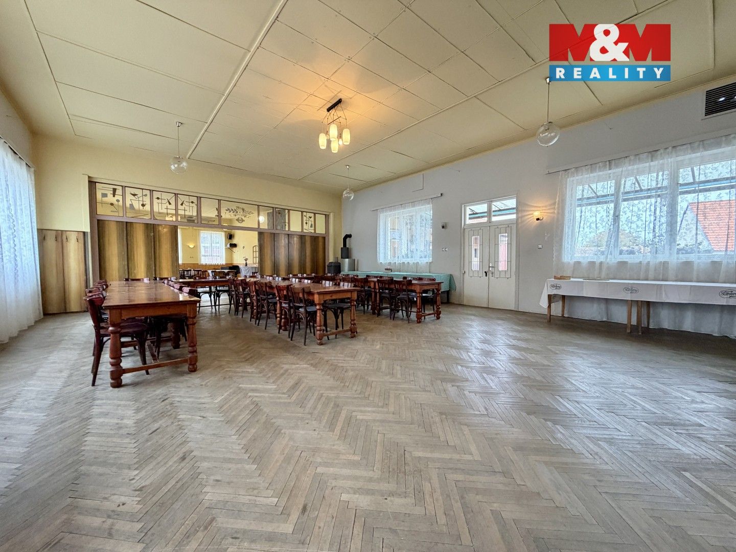 Restaurace · 380 m² · Budkovice, Ivančice - 3