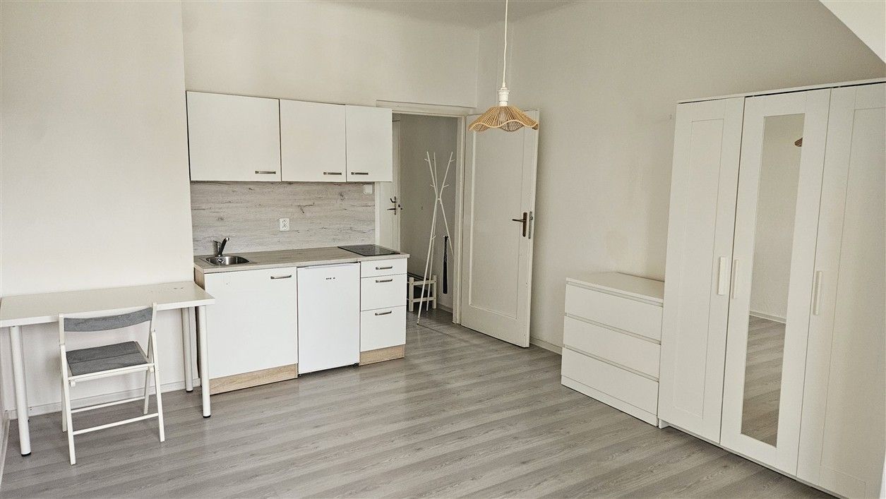 1+kk, Šárecká, Praha - Dejvice, 21 m² - 2