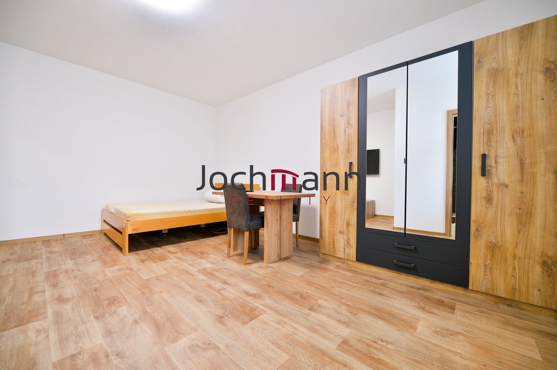 Pronájem byt 1+1 - Pekárenská, České Budějovice, 30 m²