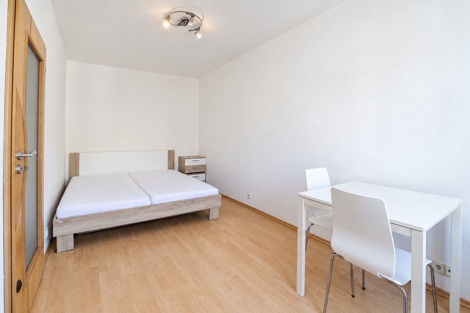 2+kk, Dukelská, Benešov - Benešov u Prahy, Středočeský kraj, 53 m² - 2