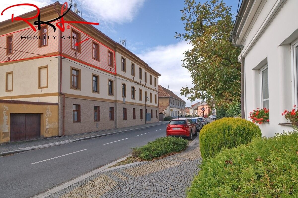 Byty, Veltrusy, 277 46