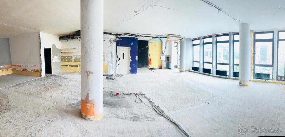 Pronájem obchodní prostory - Zlín, 760 01