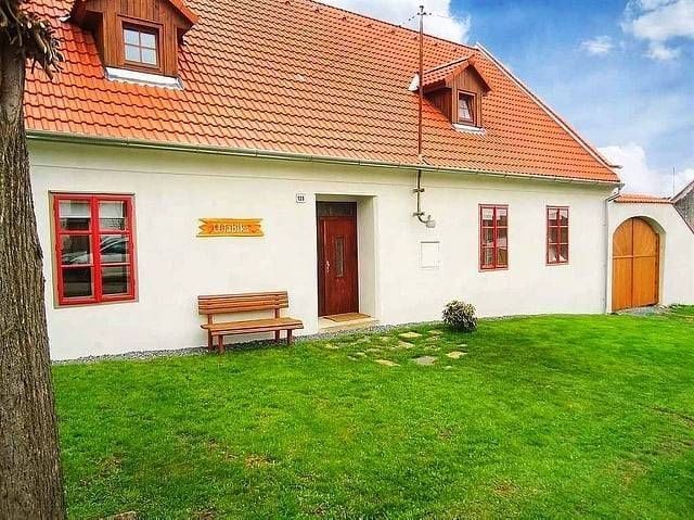 Chaty, Police - Police u Jemnice, Kraj Vysočina
