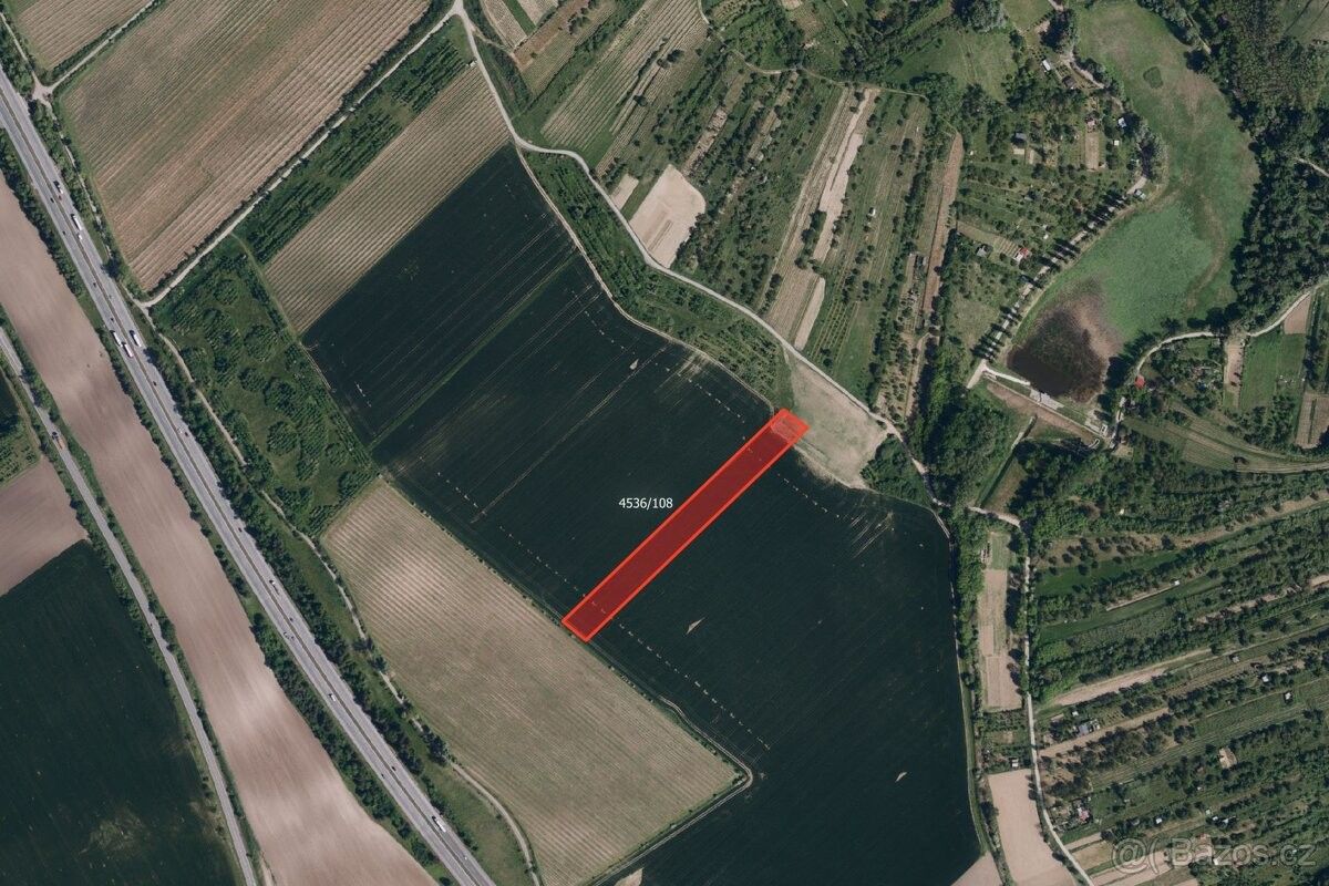 Prodej pozemek pro bydlení - Hustopeče u Brna, 693 01