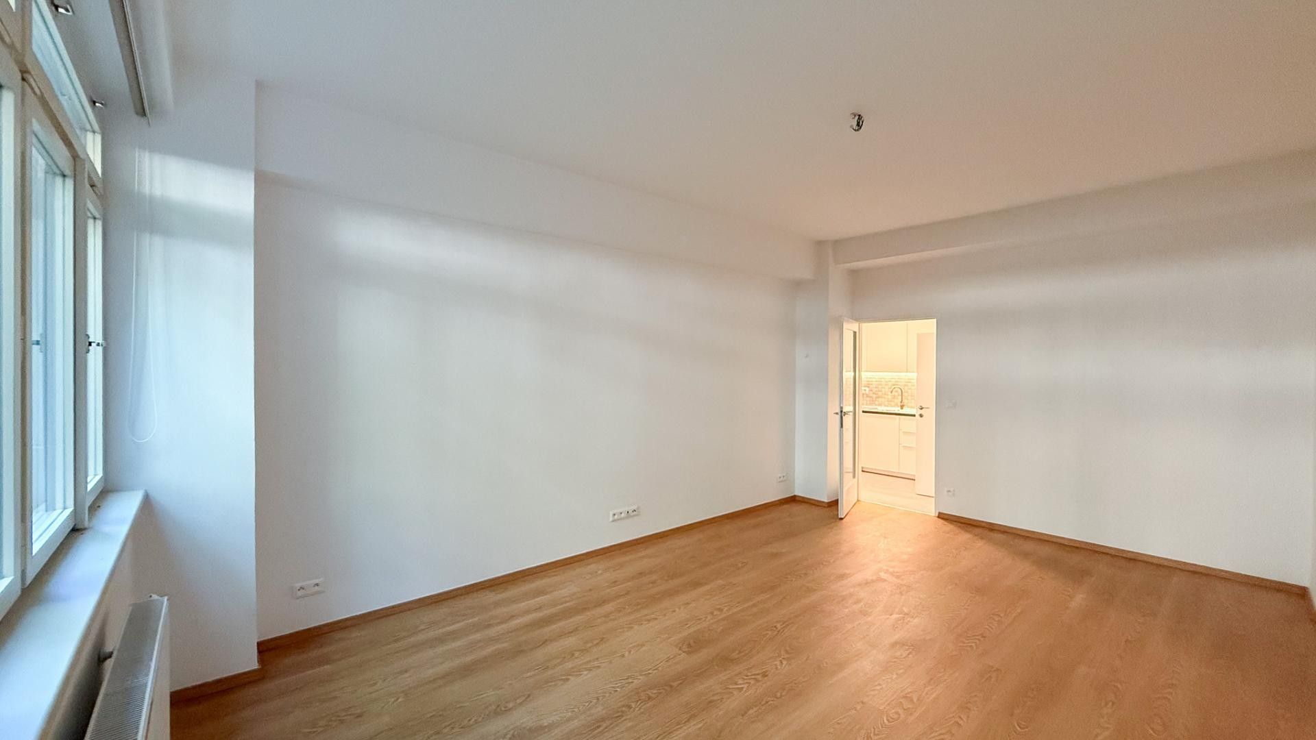 Pronájem byt 2+kk - Londýnská, Praha, 59 m² - 2