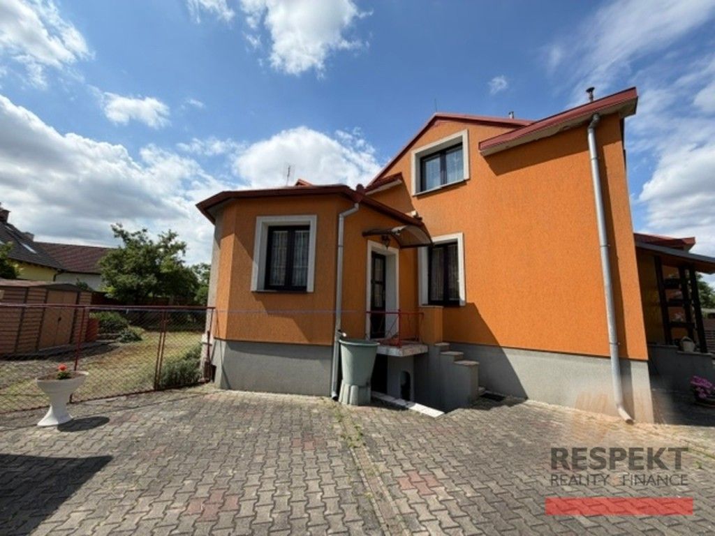 Vily, Milady Horákové, Kladno Kročehlavy, 103 m² - 2