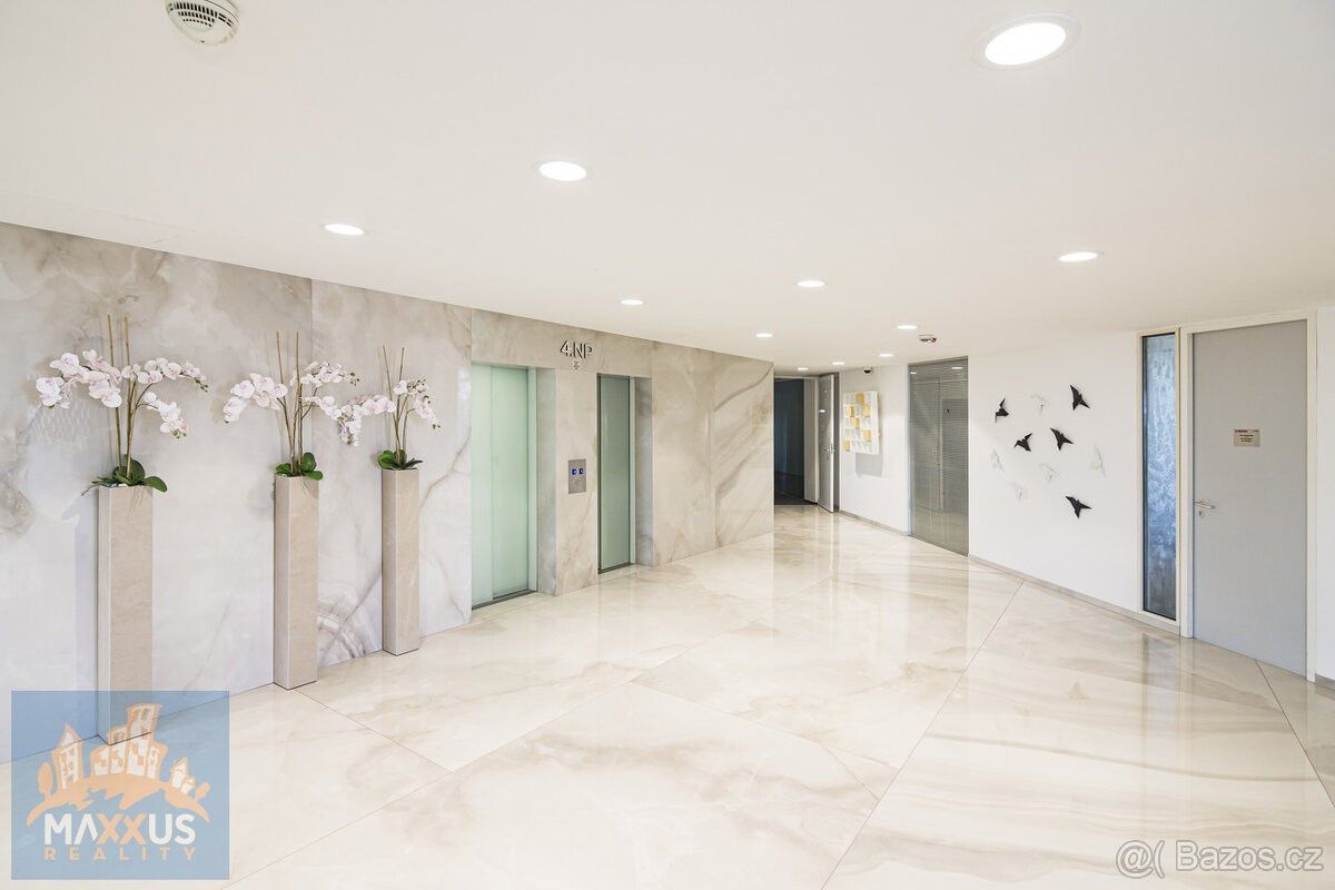 Pronájem kancelář - Praha, 155 00