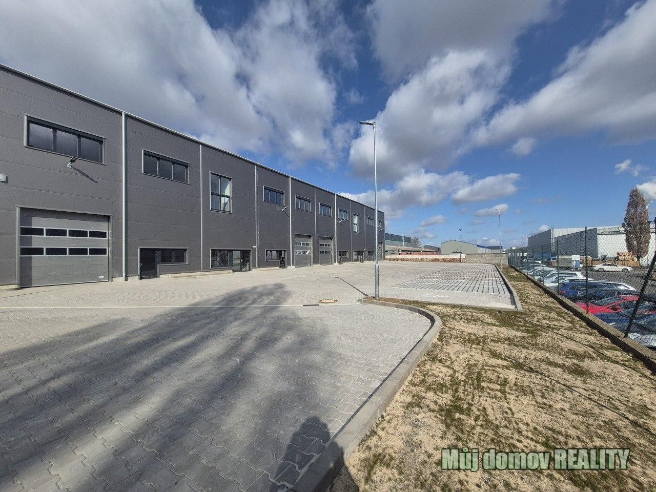 Sklady, K pérovně, Praha, 550 m² - 1