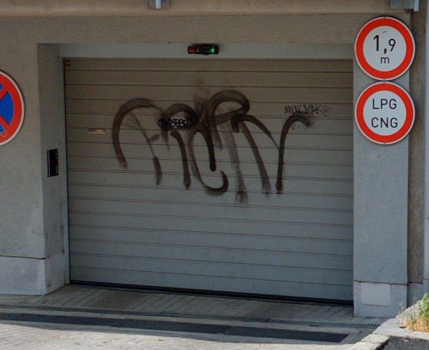 Garáže, Šlikova, Praha, 15 m² - 2