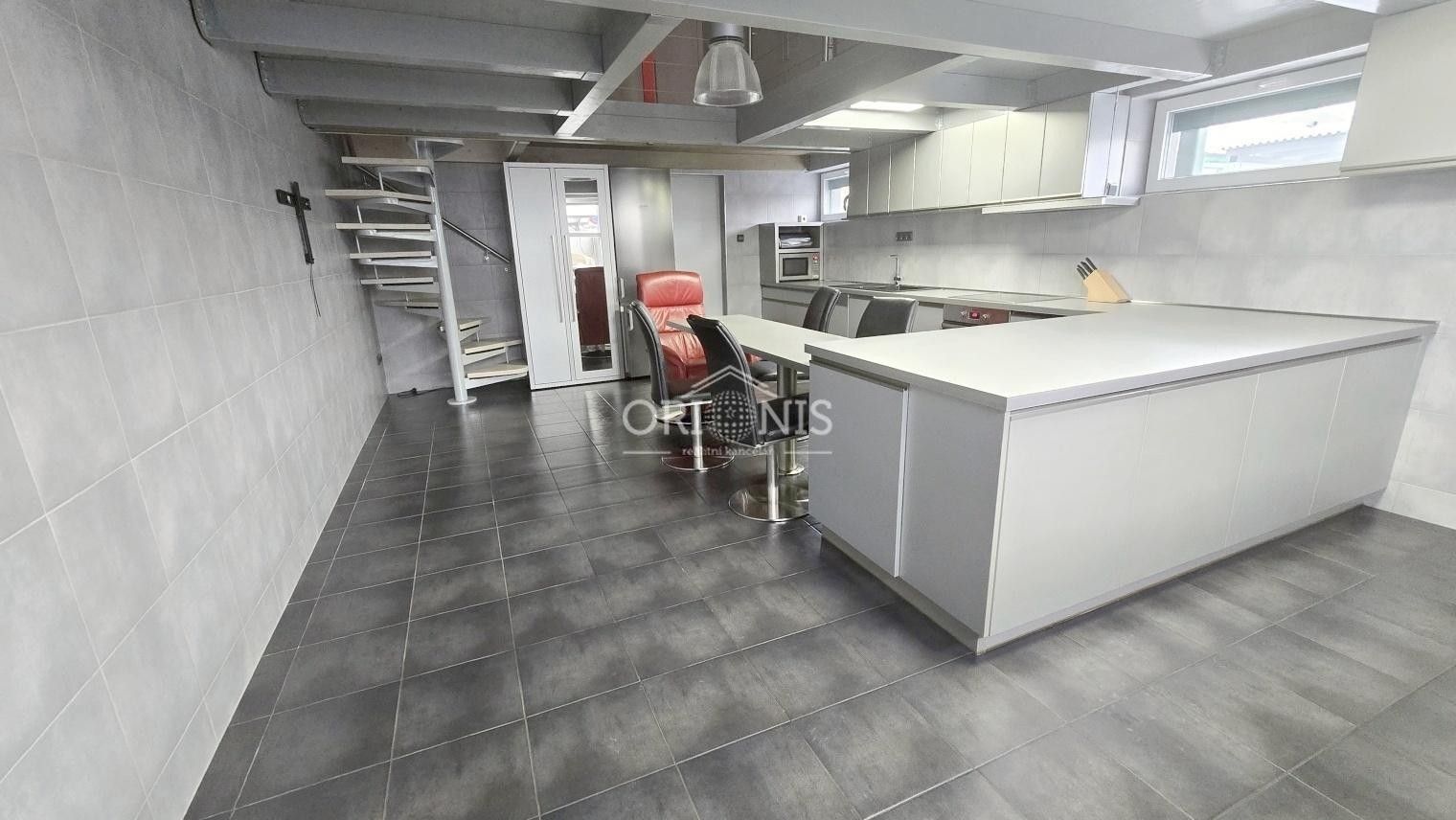 2+kk, Lipská, Chomutov, 65 m²