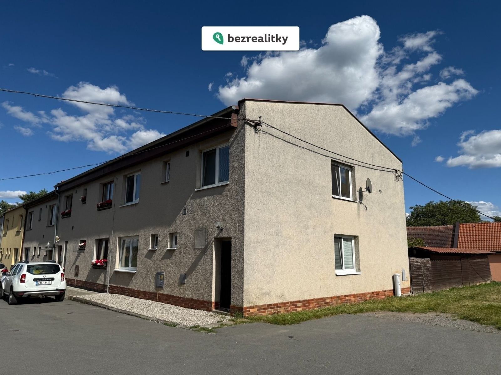 Prodej rodinný dům - Tymákov, 200 m²