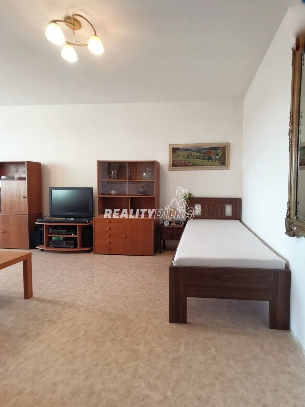 1+1, Nad Štolami, Odolena Voda, 39 m²