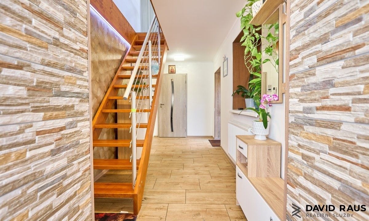 Prodej rodinný dům - Syrovice, 185 m² - 5