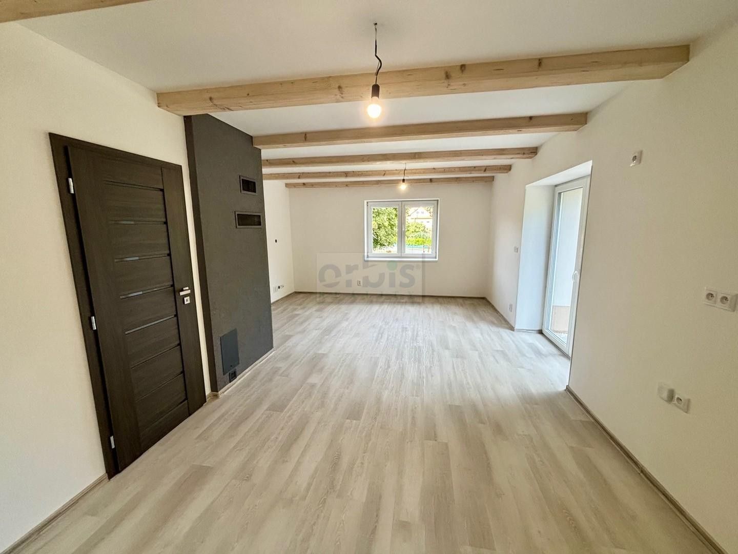 Byt 5+kk · 155 m² · U Výboru, Svinařov - 3