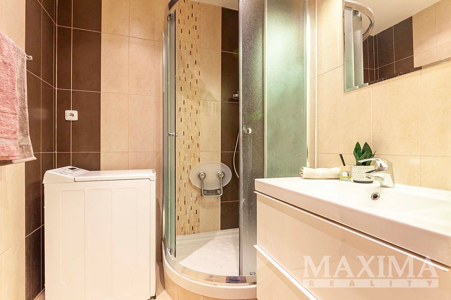 Prodej byt 3+1 - Praha - Troja, okres Praha 8, Hlavní město Praha, 70 m² - 5