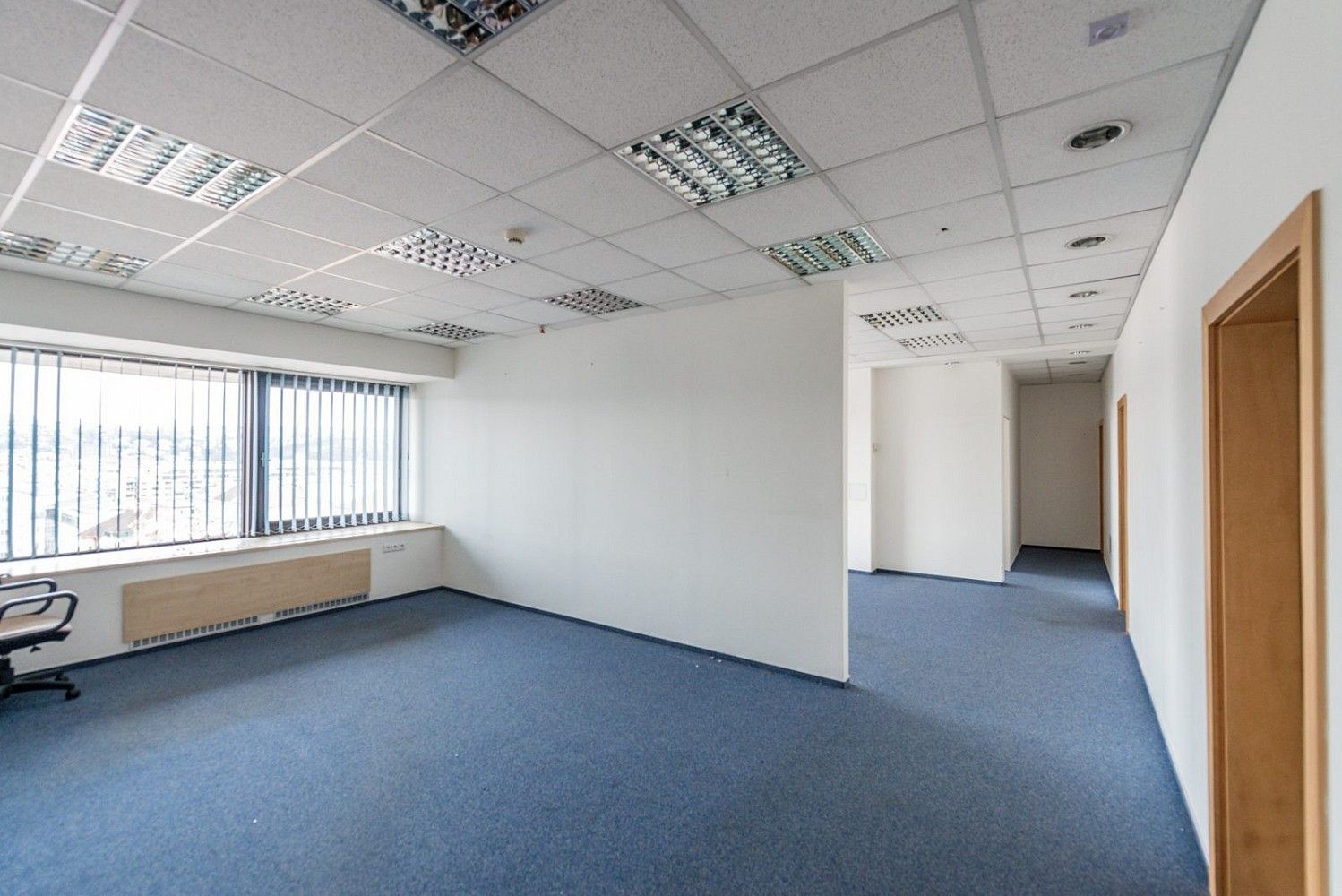 Kancelář · 350 m² · Praha - 4