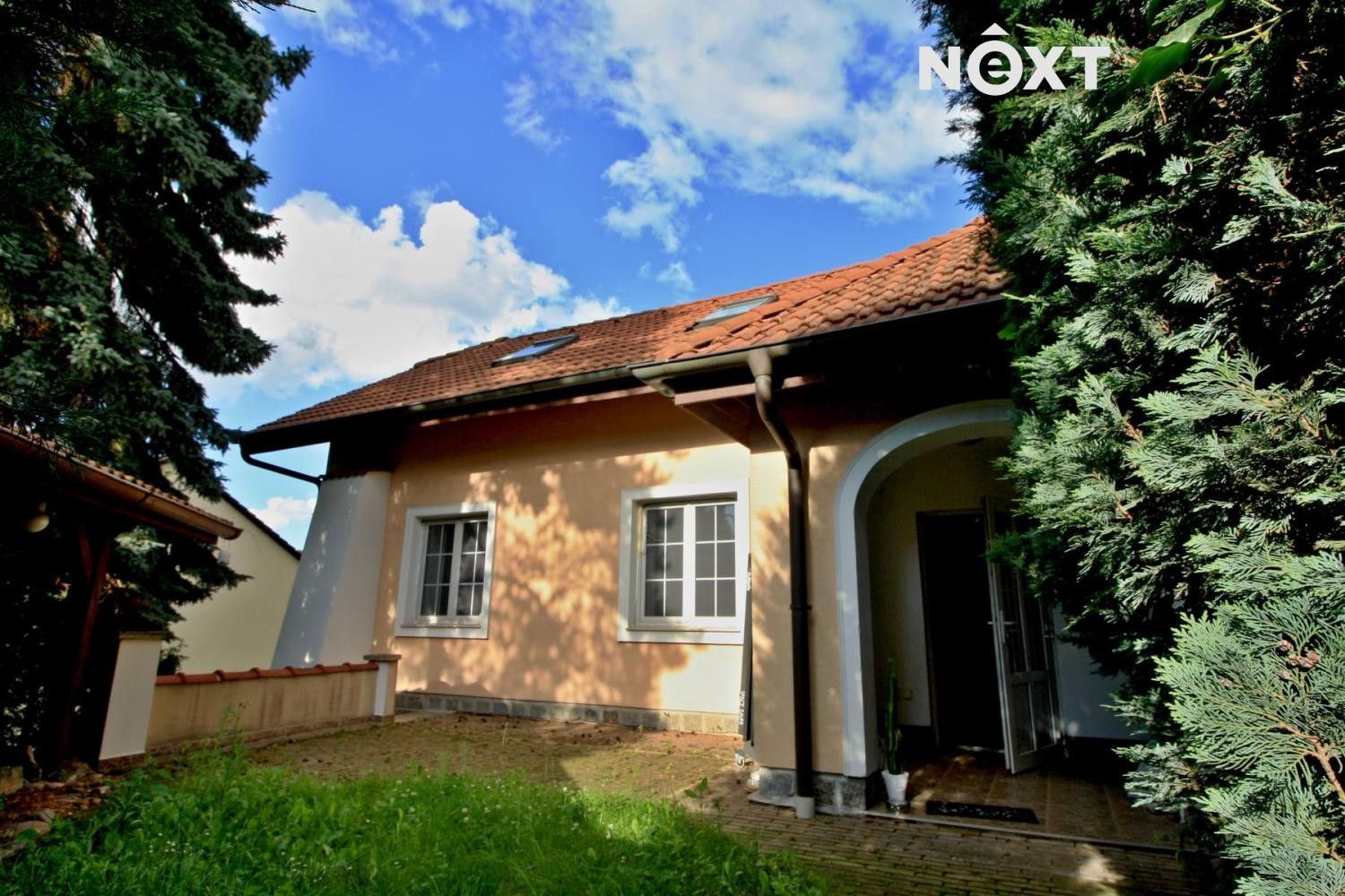 Rodinné domy, K vodárně, Praha, 240 m²