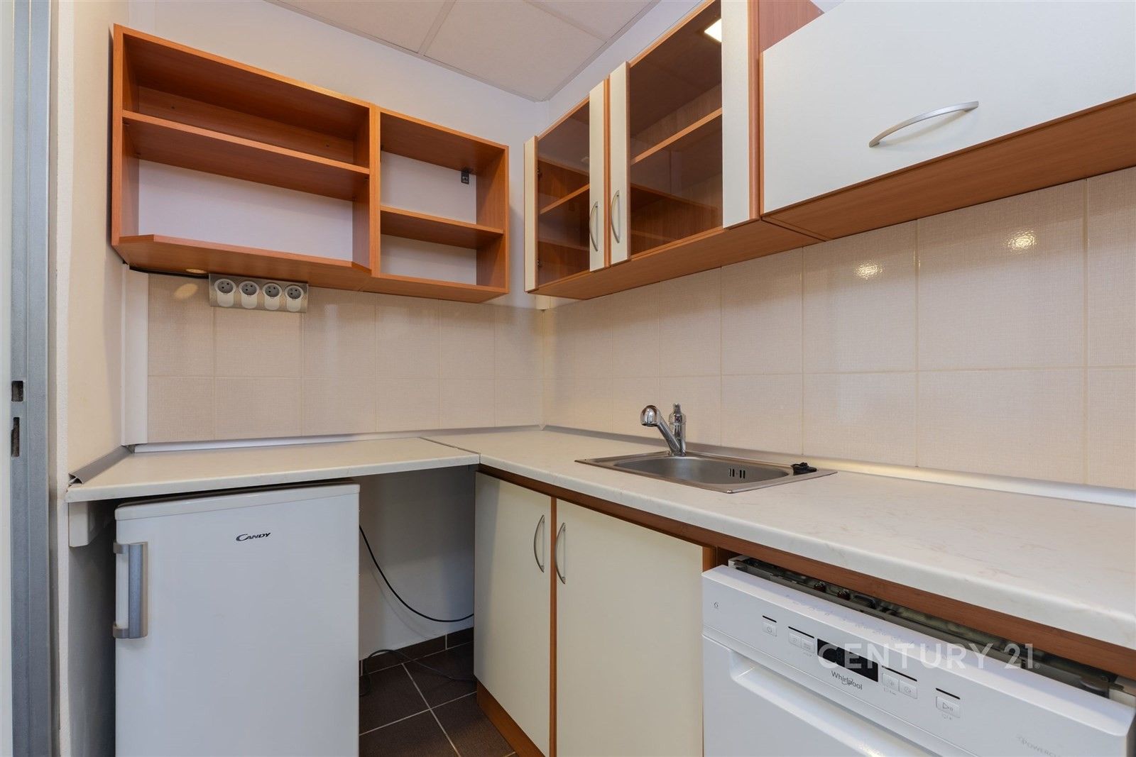Pronájem kancelář - Obránců míru 2889, Most, 68 m² - 5
