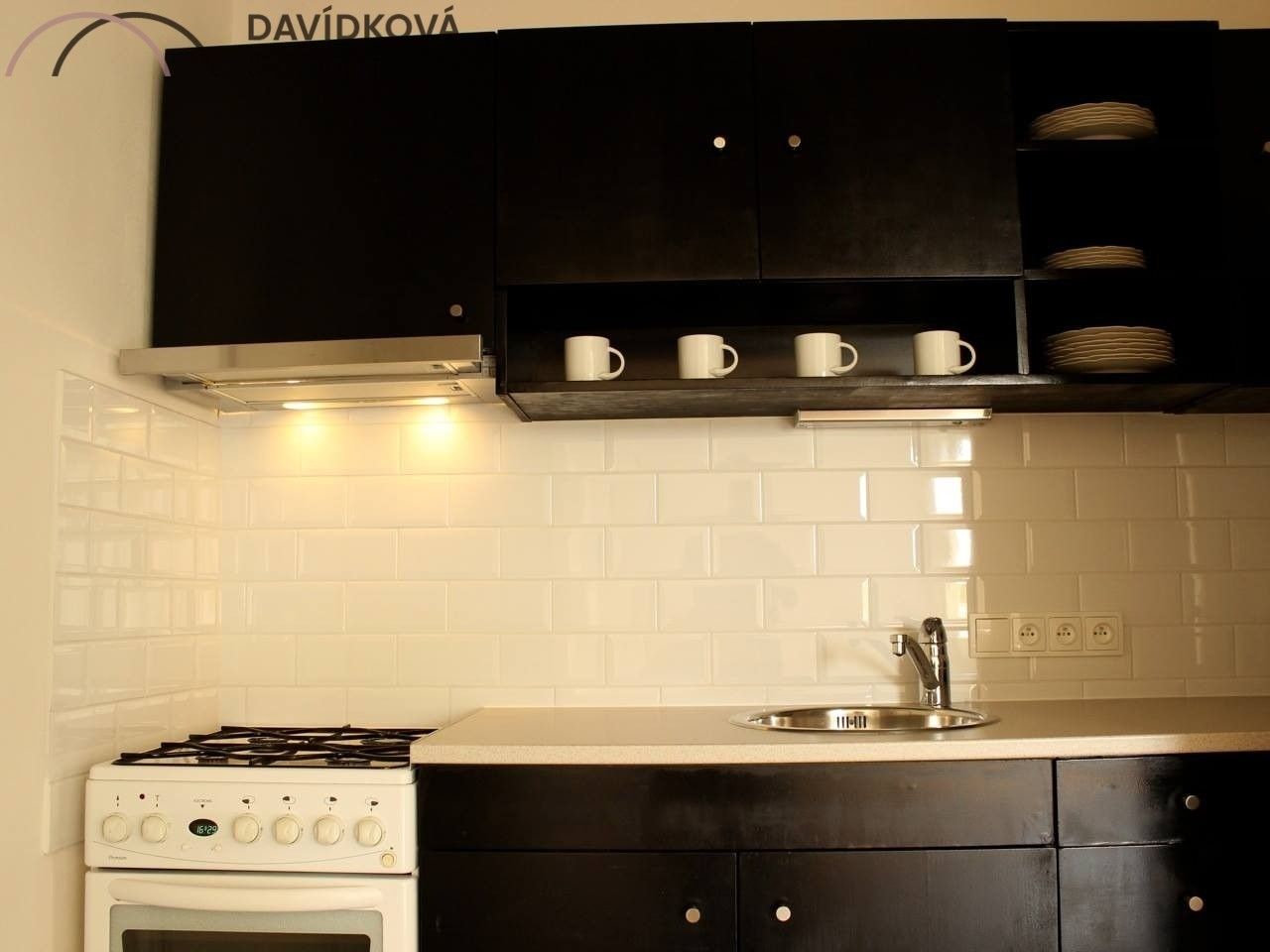 Prodej byt 1+kk - Sdružení, Praha, 40 m²