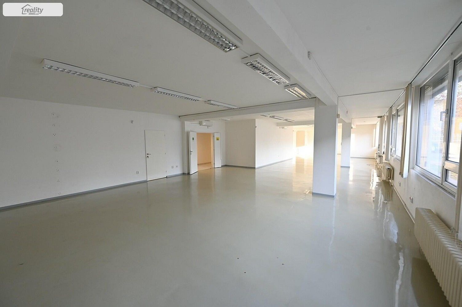 Sklad · 287 m² · Praha - Prosek, okres Praha 9, Hlavní město Praha - 3