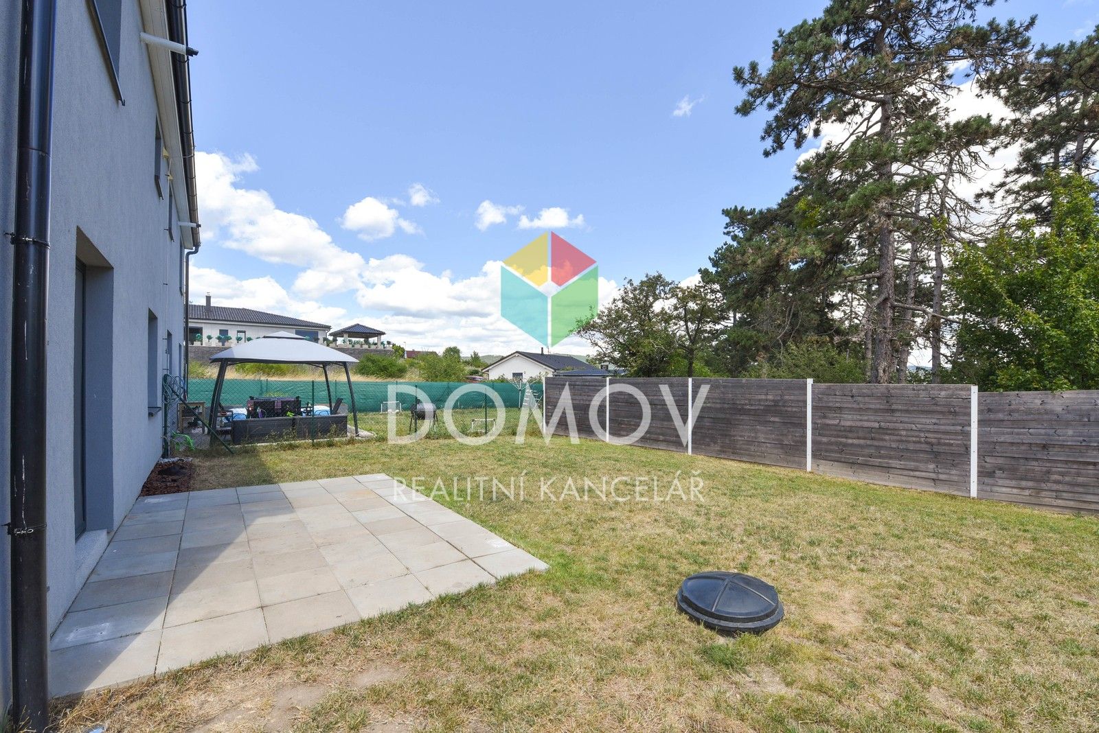 Pronájem rodinný dům - Na Výsluní, Králův Dvůr, 79 m²