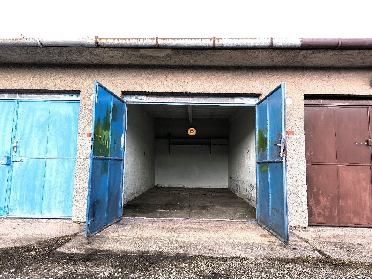 Prodej garáž - Kojetín, 752 01, 19 m²